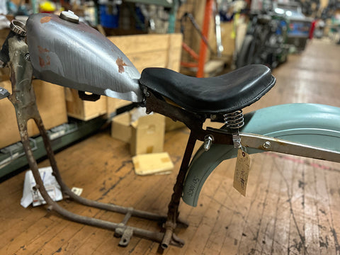 XLCH Solo Seat Kit - V-Twin Mfg.