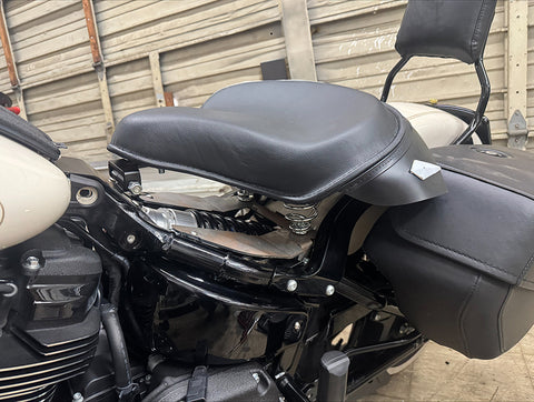 Police Solo Seat Kit - V-Twin Mfg.